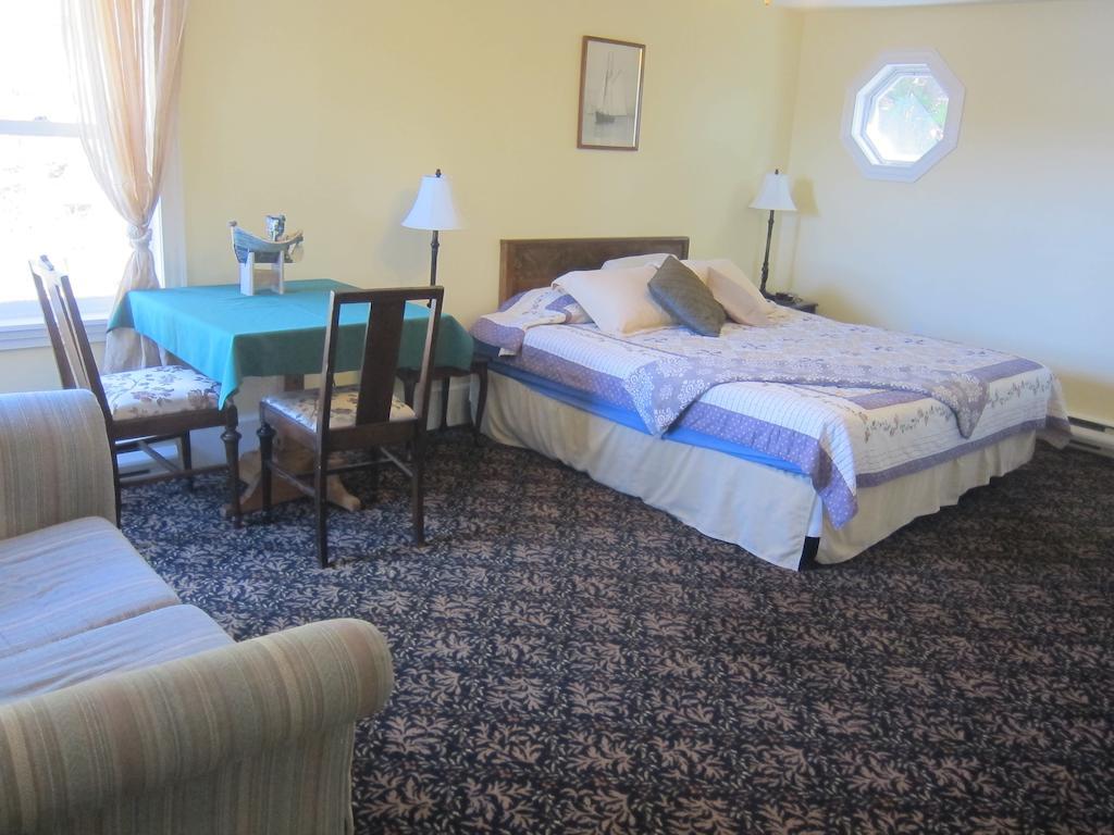 Salmon River Country Inn Head of Jeddore Pokoj fotografie