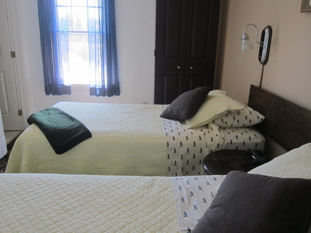 Salmon River Country Inn Head of Jeddore Pokoj fotografie