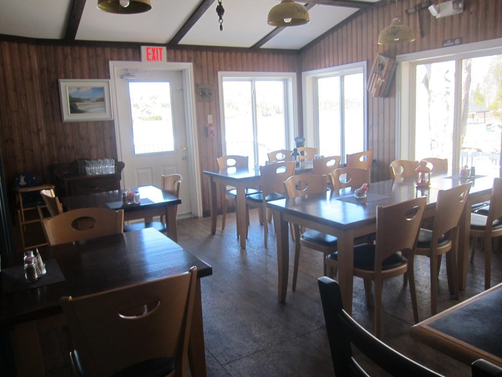 Salmon River Country Inn Head of Jeddore Exteriér fotografie