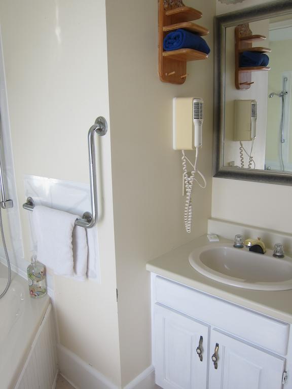 Salmon River Country Inn Head of Jeddore Pokoj fotografie